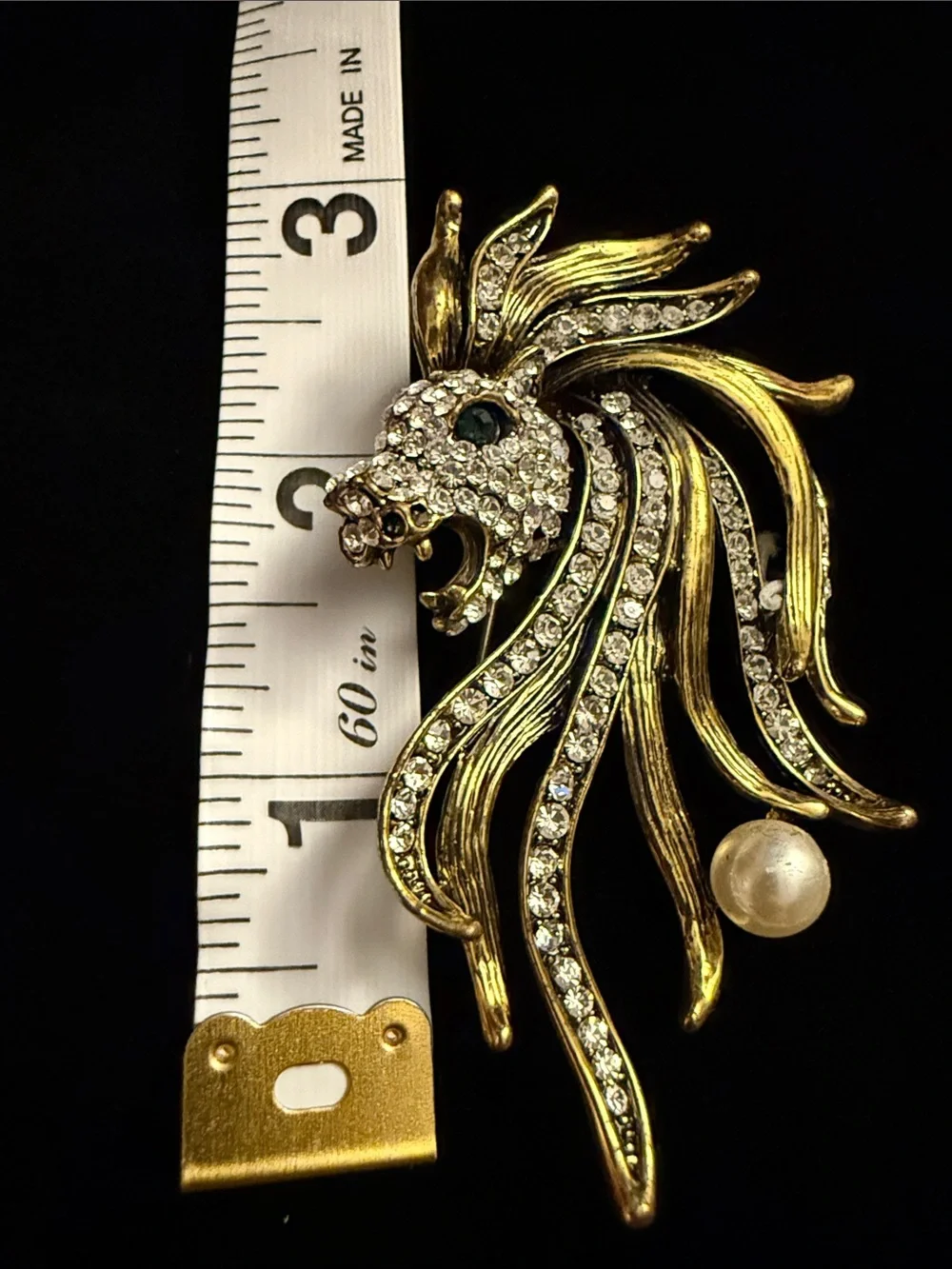 Vintage inspired Gold-Tone Crystal Brooch with Pearl Accent